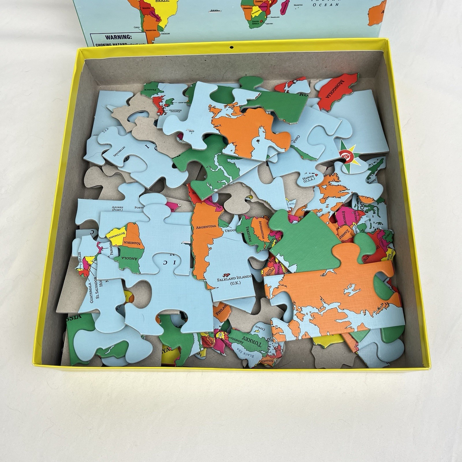 GeoPuzzle GeoToys Geography World Map Puzzle Country Shaped Pieces 68 Complete