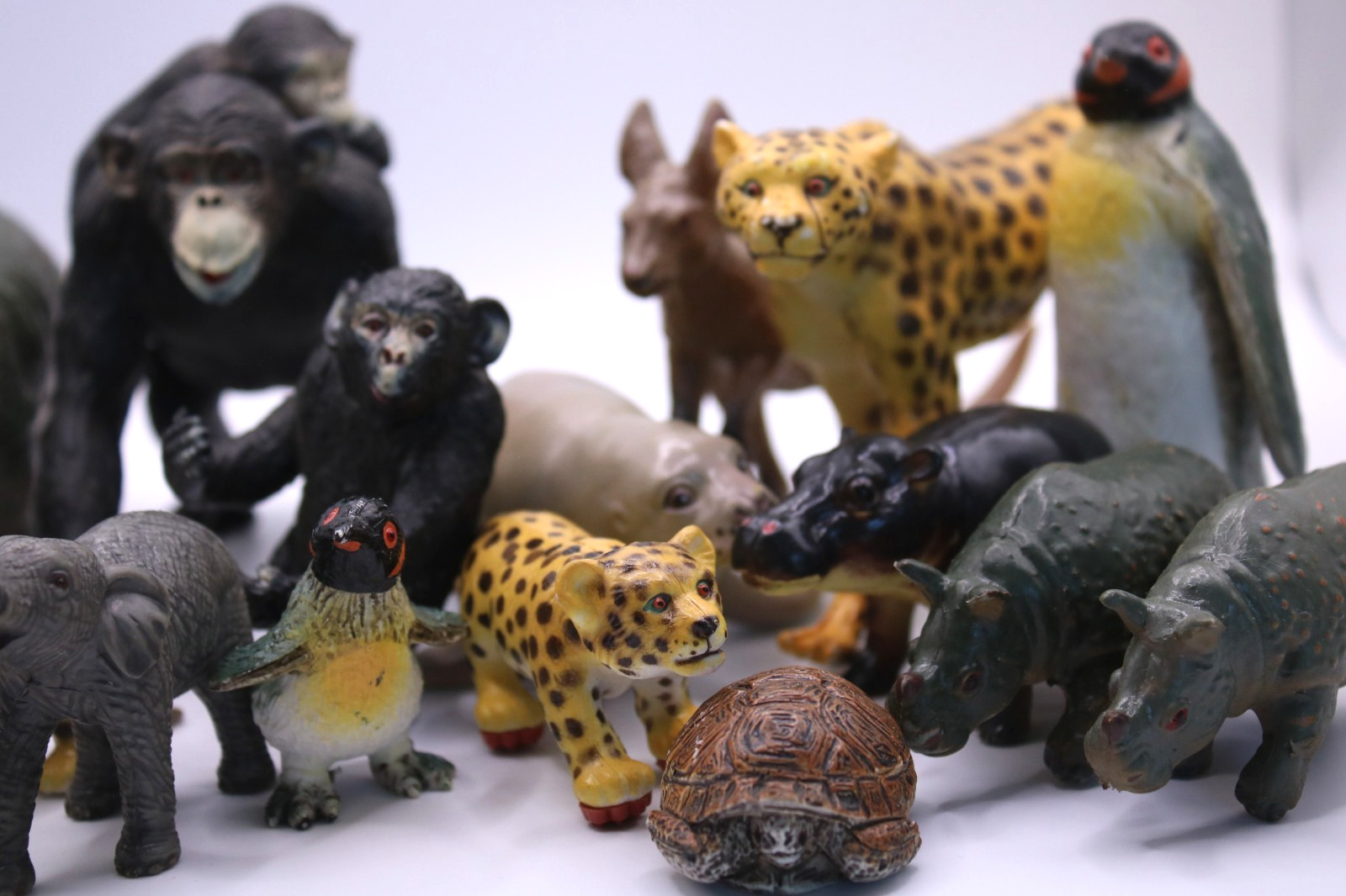 Lot Of 17 Collectible Vtg Toy Animal Figurines Brand AAA Zoo Safari Hard PVC