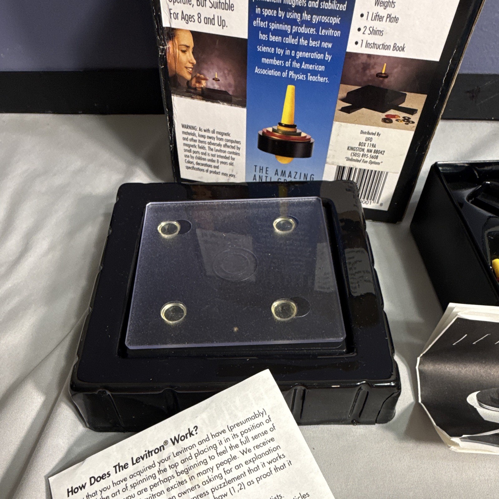 Levitron Amazing Anti-Gravity Levitating Top Set w/ Base & Instructions (1995)