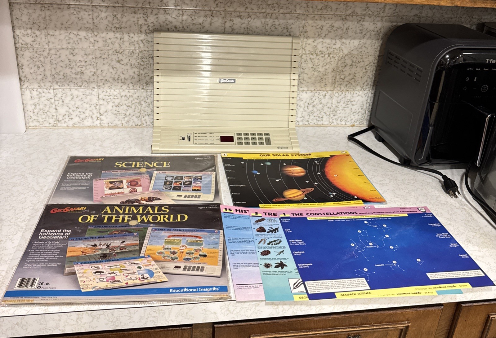 GeoSafari Electronic Learning Game EI-8800 Tested Works 3 Sets 60 Cards