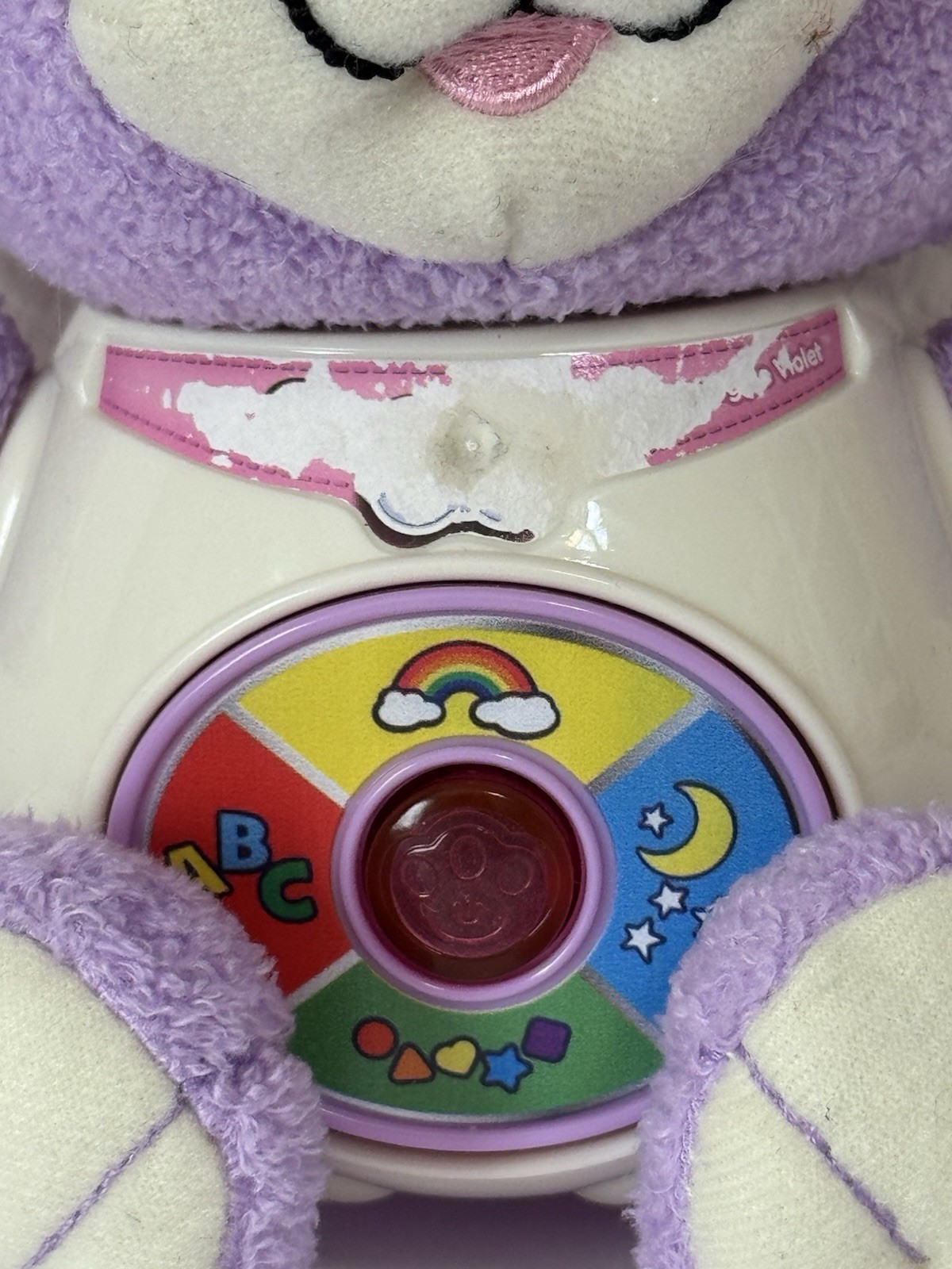 LeapFrog 7 Inch Sing & Snuggle Violet Interactive Plush Toy Neck Decal Worn Off