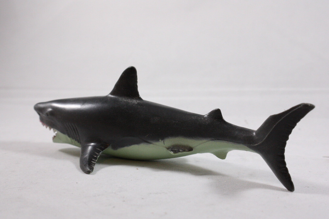 1995 PV Play Visions – Great White Shark – Animal Figure – 1996