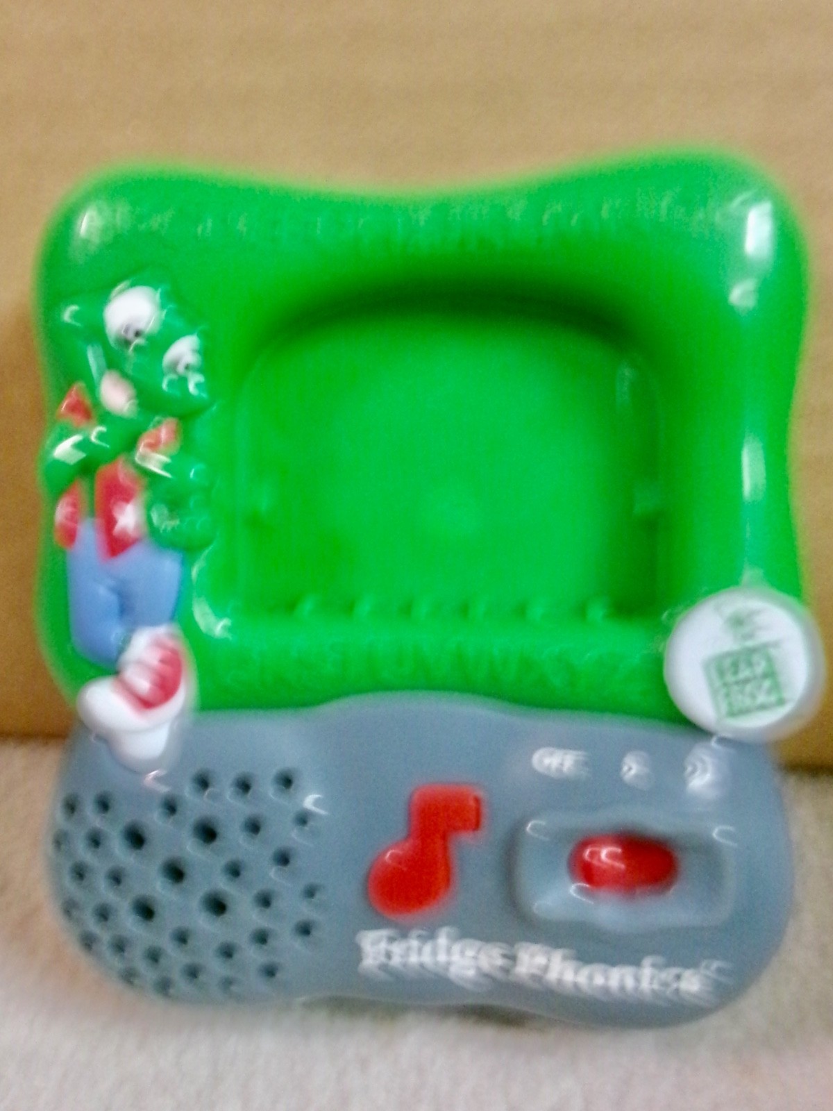 Leap Frog Fridge Phonics Reader and 26 Upper Case Magnetic Letters Tested. (A)