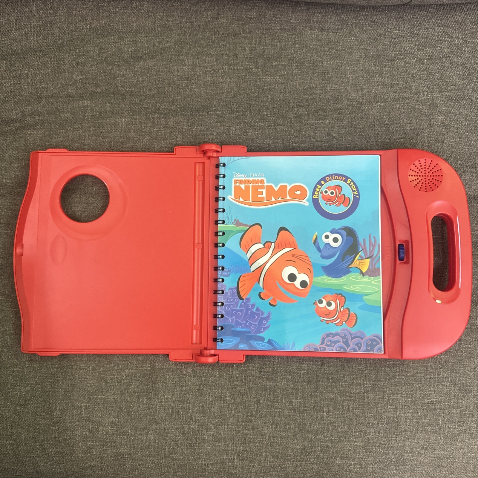 Vintage ELECTRONIC STORY READER w/ Finding Nemo Book READS ALOUD