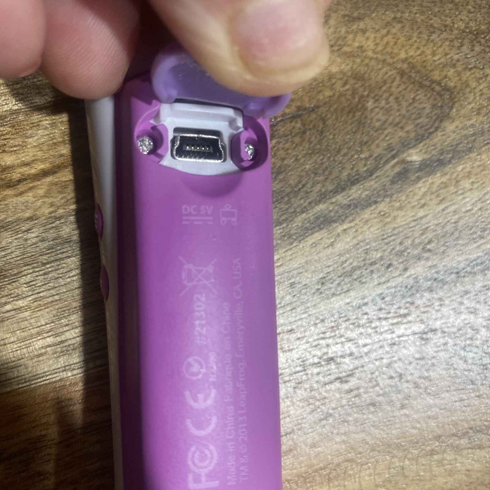 Leapfrog Leapreader Pen 21302 Purple Rechargeable/Headphone Input