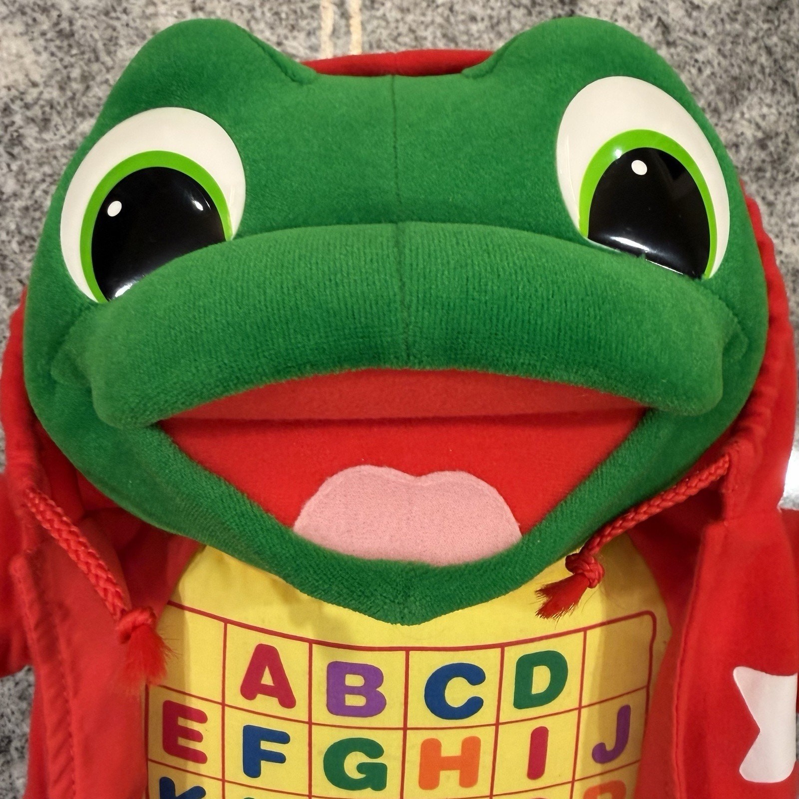 2000 LeapFrog- Read & Sing Little Leap- ABC Interactive Plush Tested/Works Sings