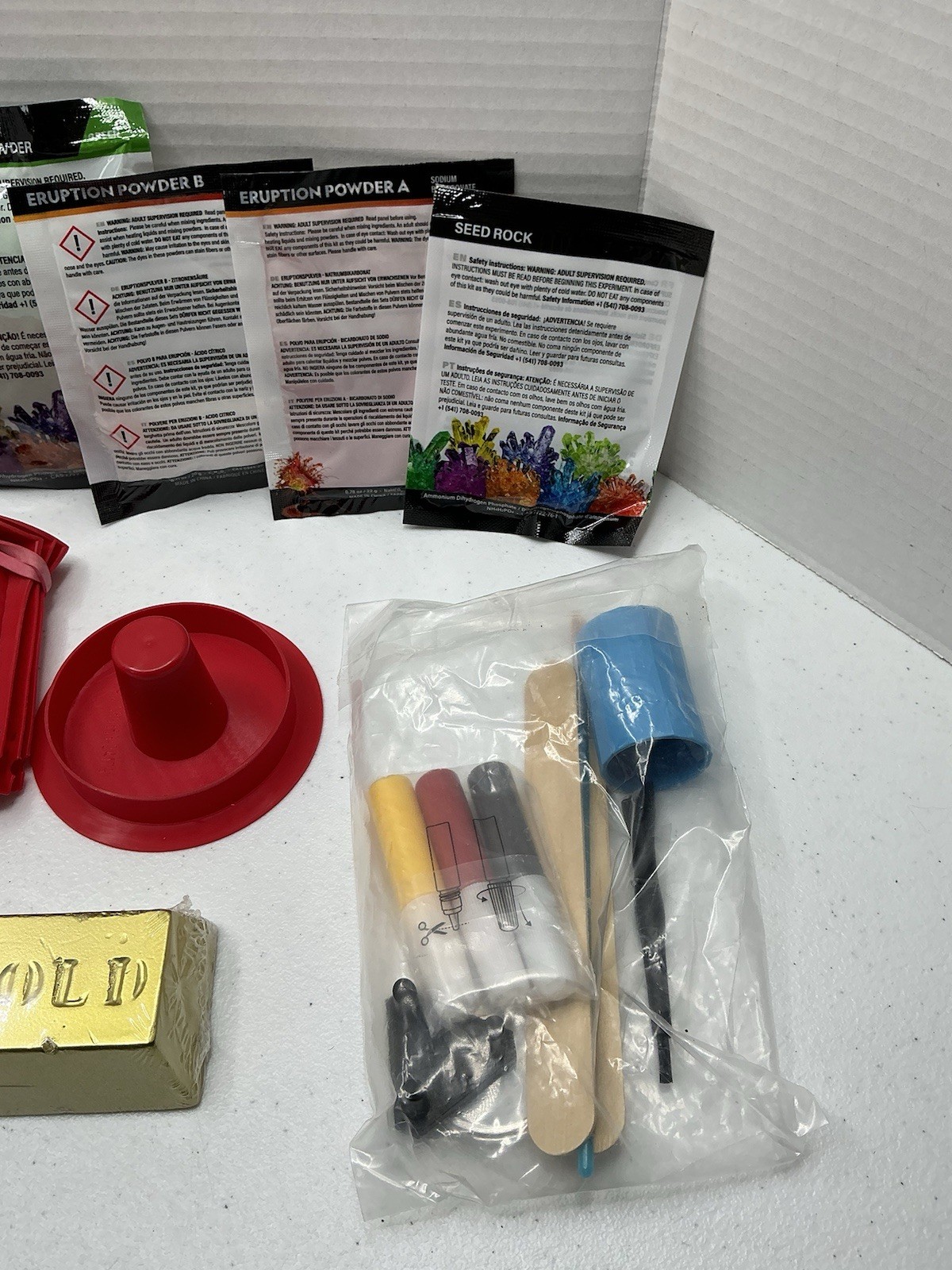 National Geographic Earth Science Kit – STEM Mega Science Series, 15+ Activities