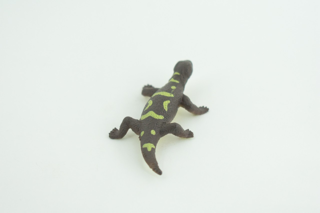 Toy Gila Monster, Desert Lizard, Realistic Hand Painted Rubber, 2.5″ WR42 B197