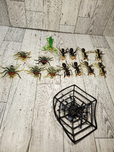 Vtg Lot Of 15 Rubber Plastic Creepy Bugs Insects Ants Flies Spider Toys