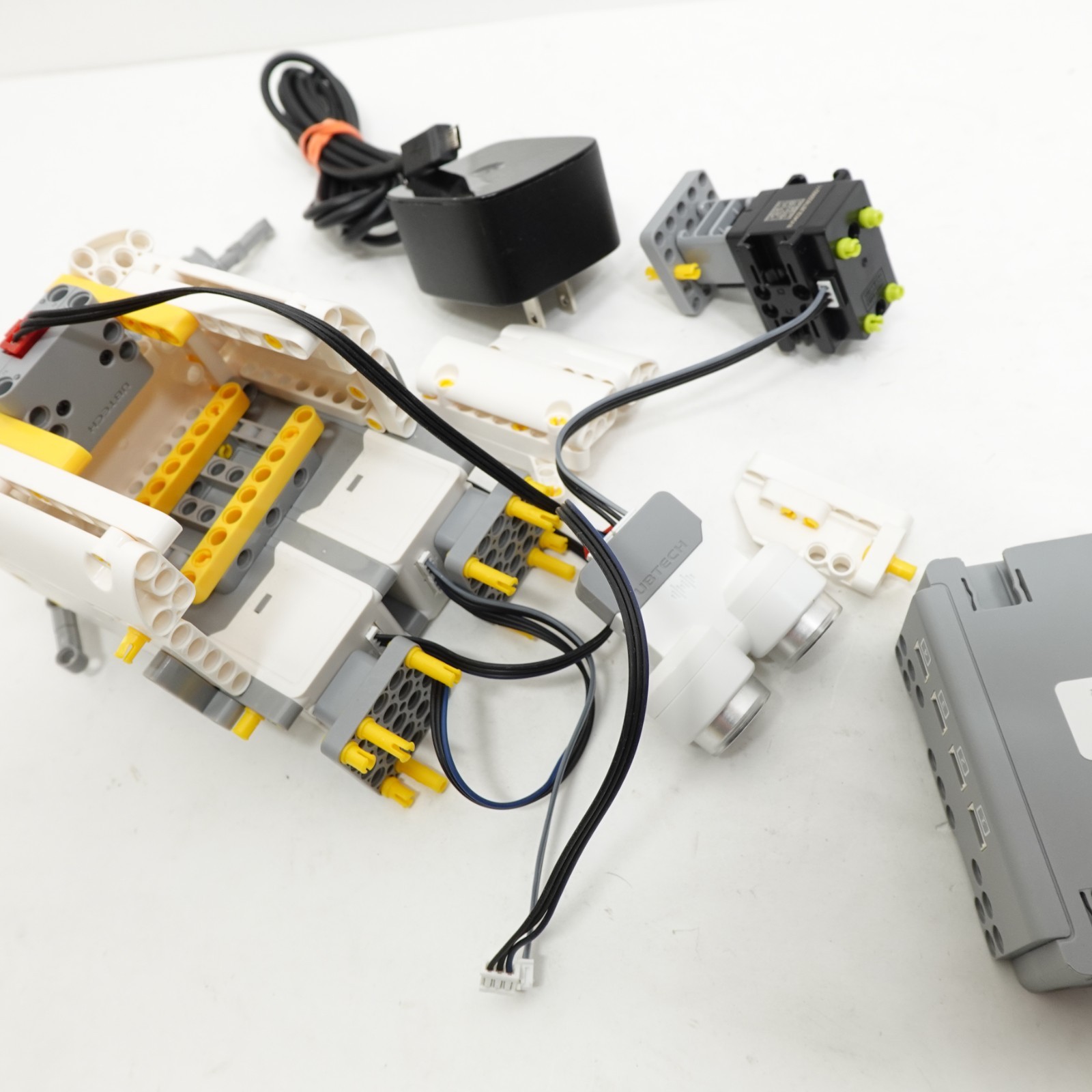 UBTECH Educational Robotics Kit Parts Lot Hub Motors Sensors Cables STEM Robot