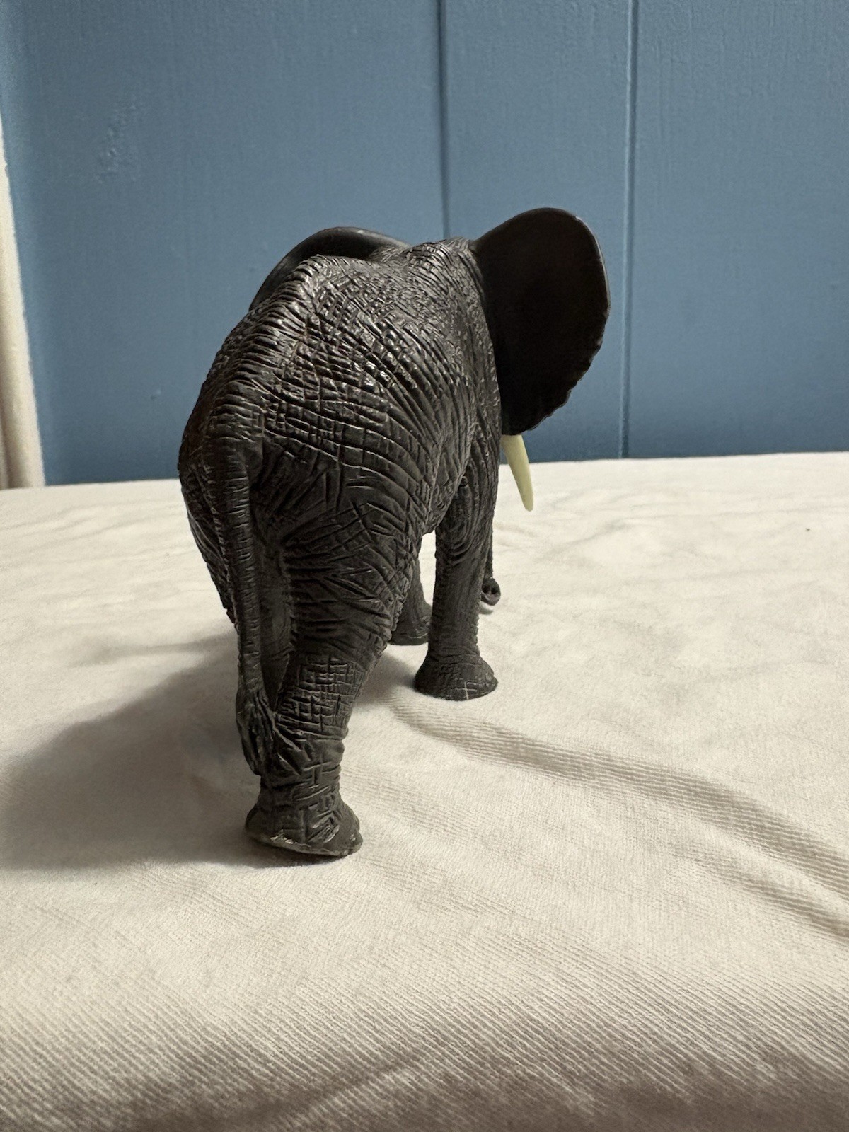 Mojo & Safari Lot Of Realistic Animals Vintage And Modern 7 Total Nice! Elephant