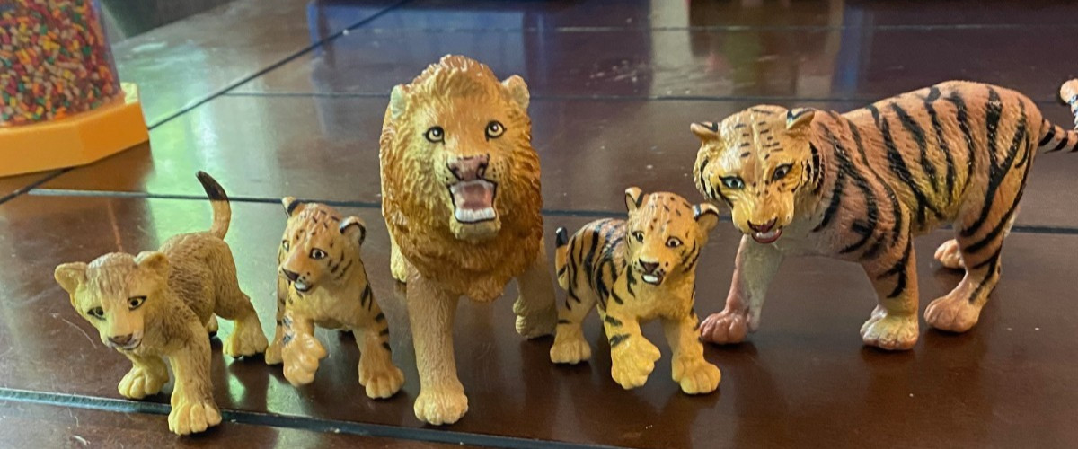 Vintage Safari Ltd Lion Tiger Family Cubs Lot Animal Figures 1990s