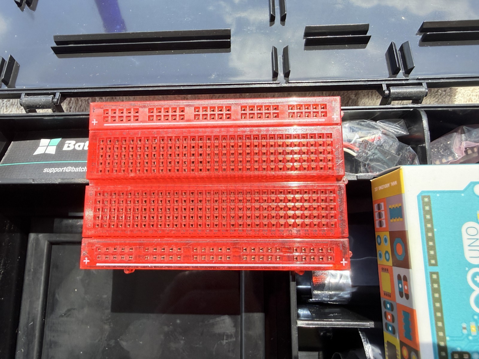 SPARKFUN INVENTOR’S KIT – 14 CIRCUITS – NEW IN CARRYING – AS PICTURED