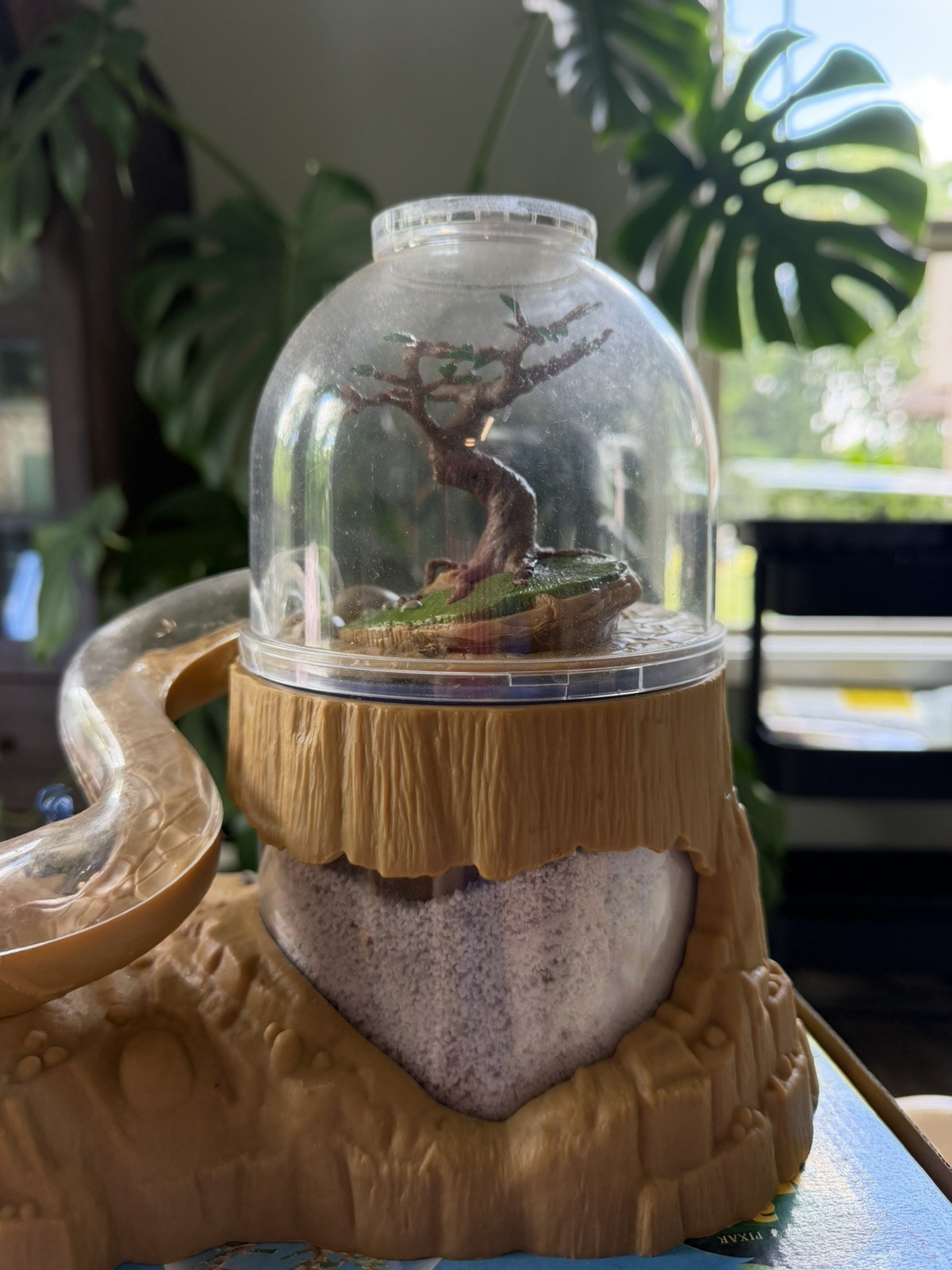 Vintage Disney/Pixar A Bugs Life Ant Island Live Ant Habitat/Farm (No Ants) 1998