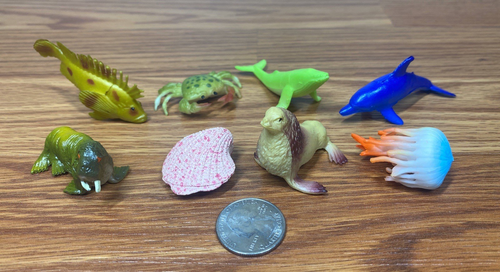 Lot of 40 Sea Creatures Fish Ocean Animal Plastic Rubber Miniature Figures