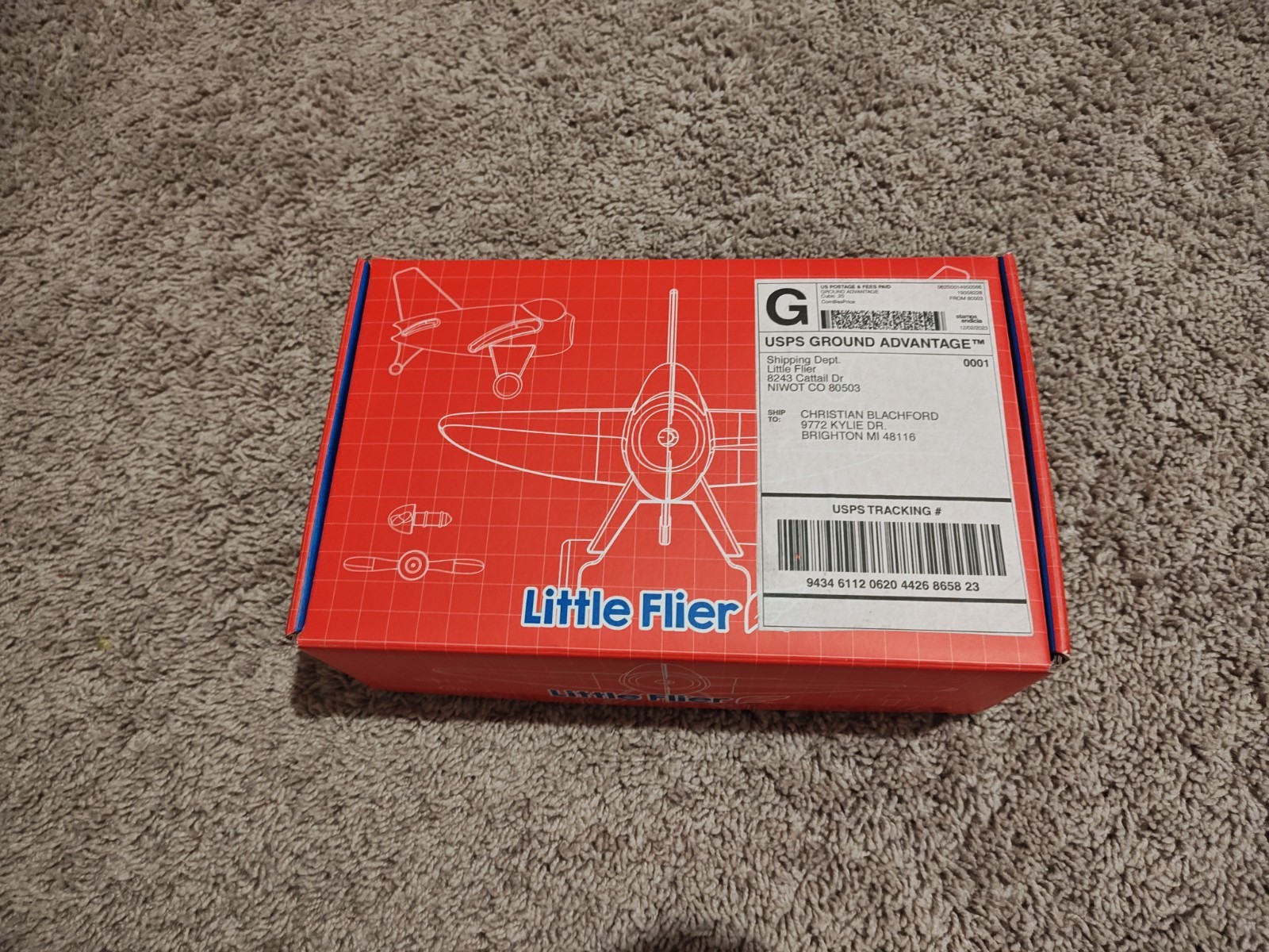 Little Flier Car Window Airplane STEM Toy