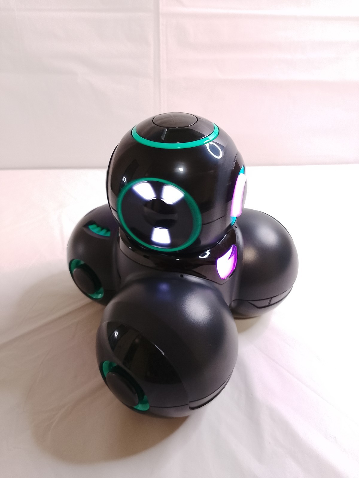 Wonder Workshop Cue Coding Robot Model QU01 – Tested & Working (Robot Only)