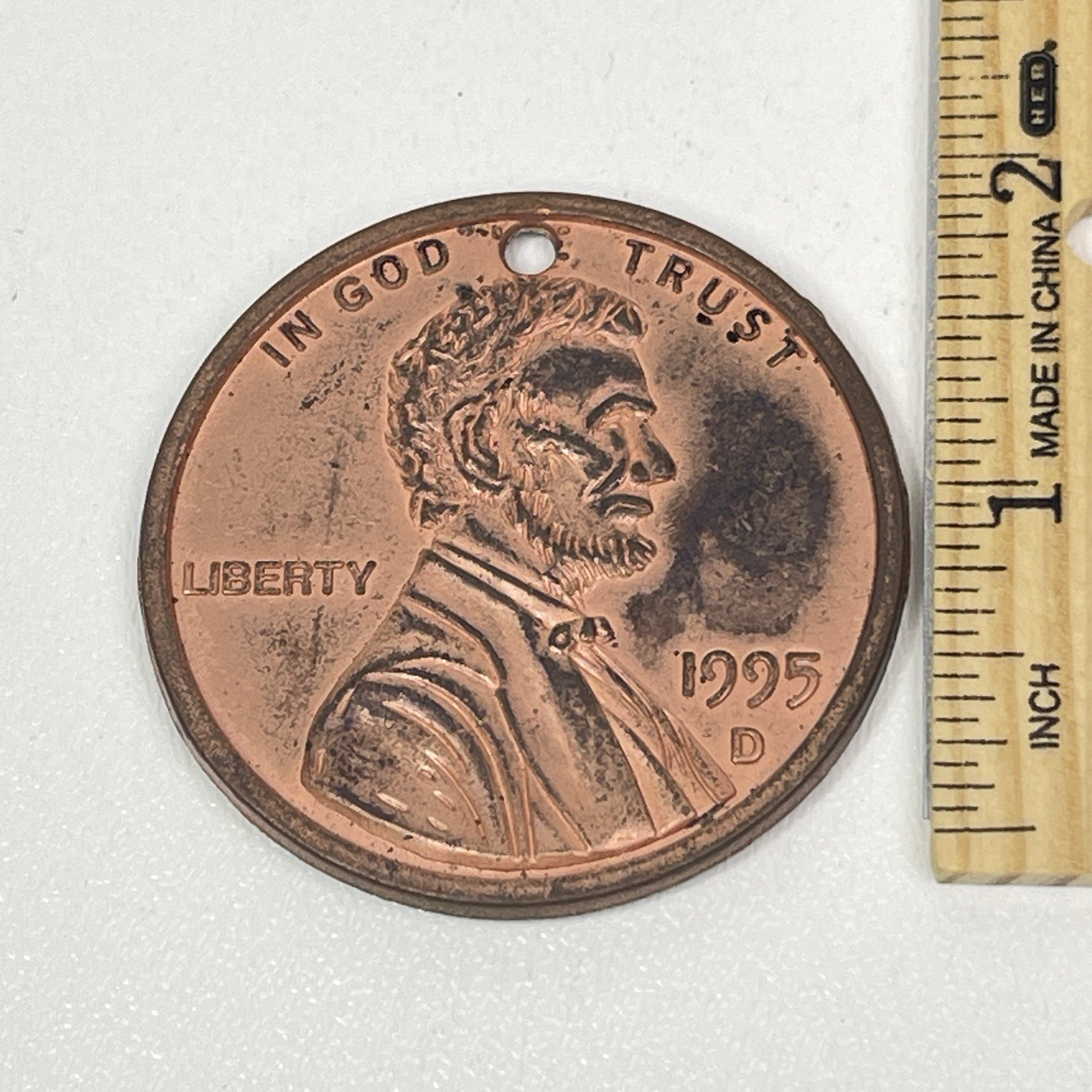 Novelty 2 inch Lincoln Penny Key Chain 1995 D Toy Money Coin Realistic Toy