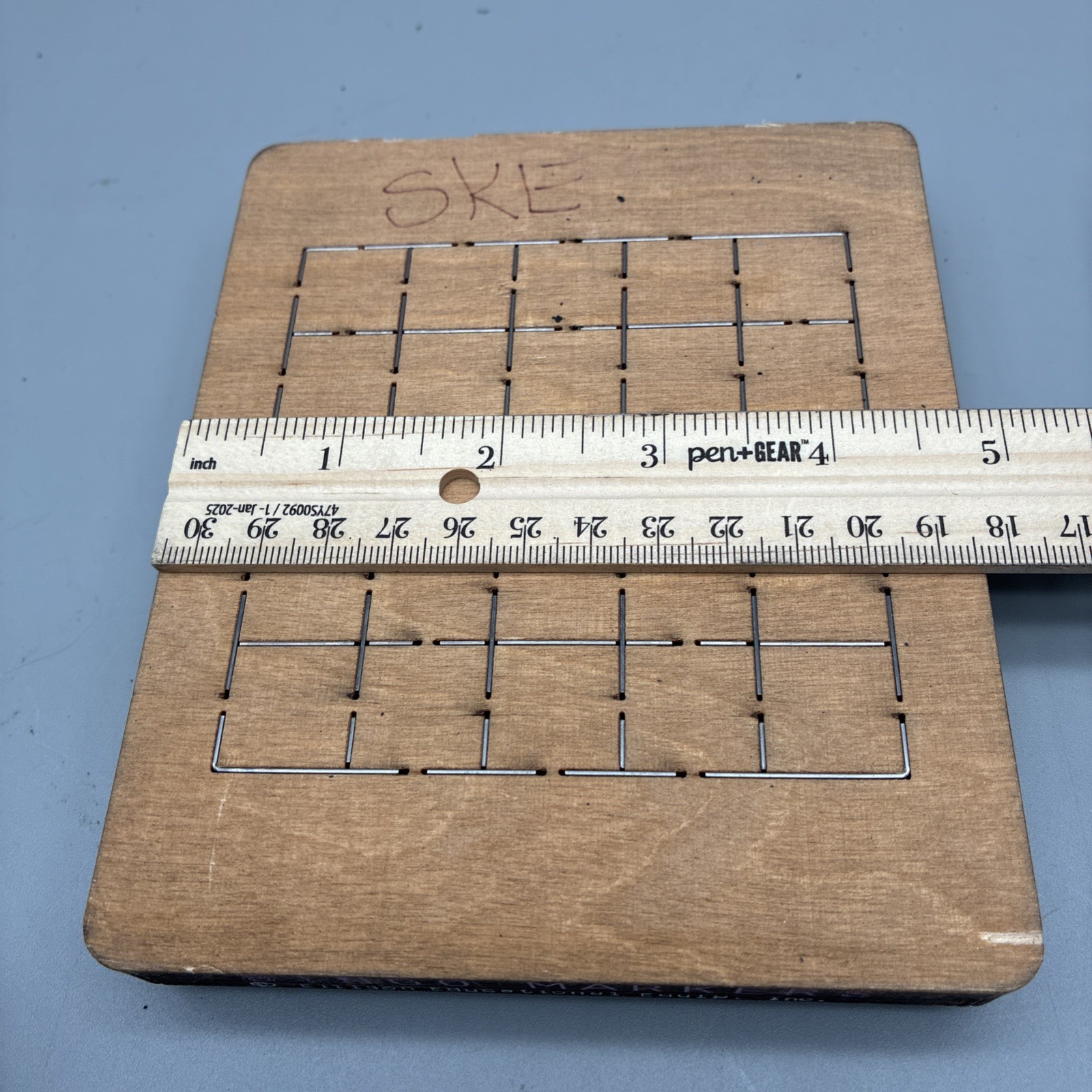 Ellison Educational 4” Bingo Card & Bingo Markers Wooden Die Cuts