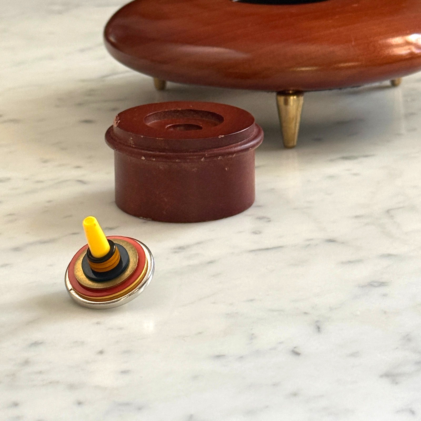 Levitron Cherry Wood Anti-Gravity Top by Fascinations – Complete, Box & Extras