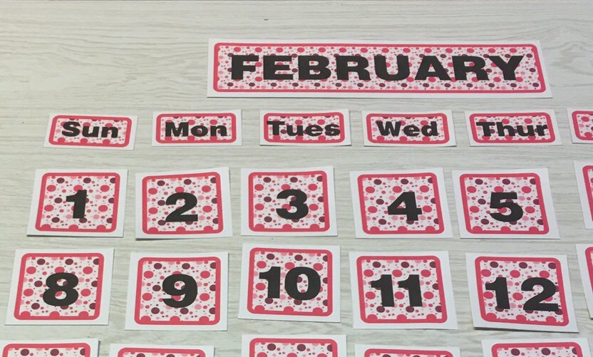 Pink Polkadots – February – 31 Laminated Calendar Squares + Blanks
