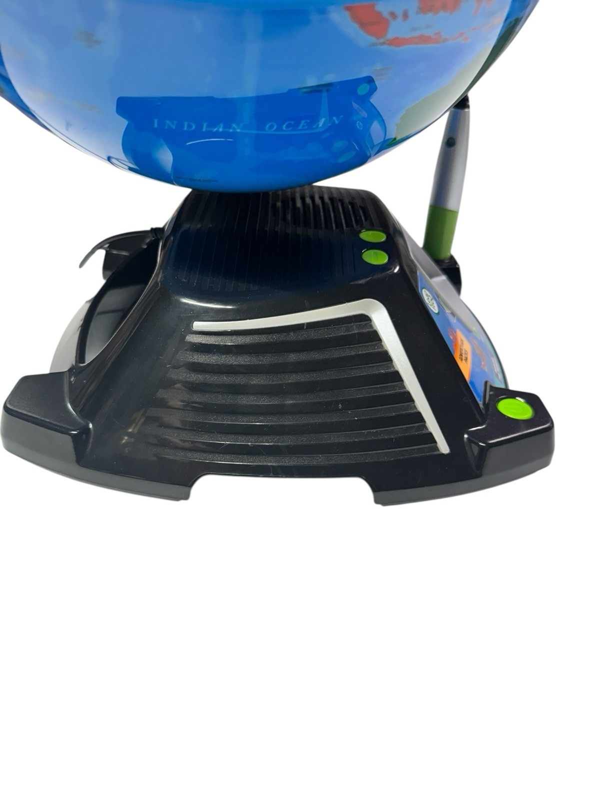 Leapfrog Magic Adventures Globe w/ LCD Integrated Video Screen Display 80-605400