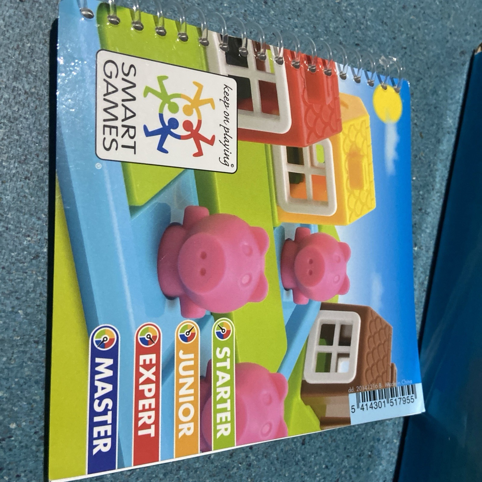Smart Games *Three Little Piggies* Board Game Plus Picture Book! 48 Challenge