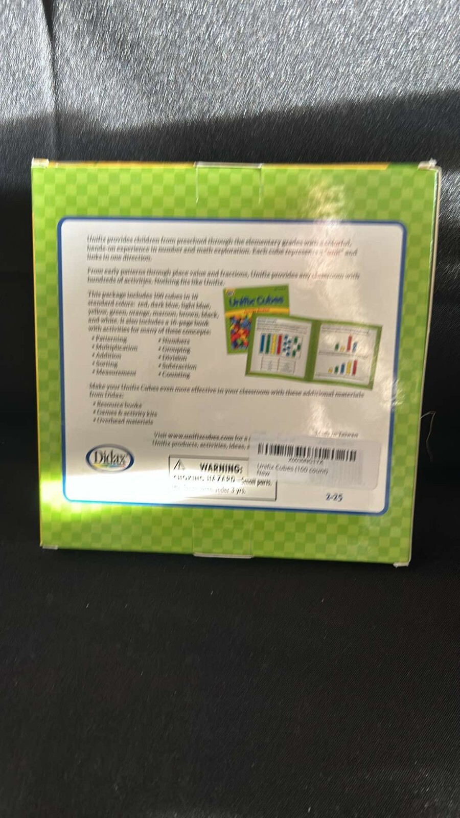 Didax Unifix® Cubes Interlocking Counting Cubes with Activity Booklet Set of 100