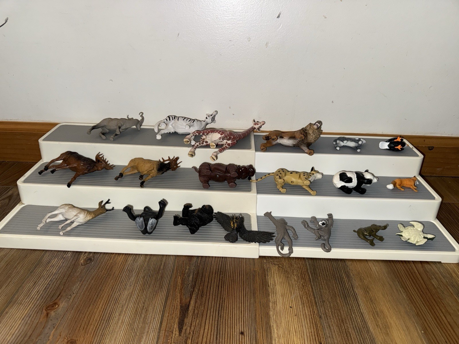 Lot Of 20 Plastic Safari Jungle Zoo Animal Toy Figures By Schleich Safari Etc