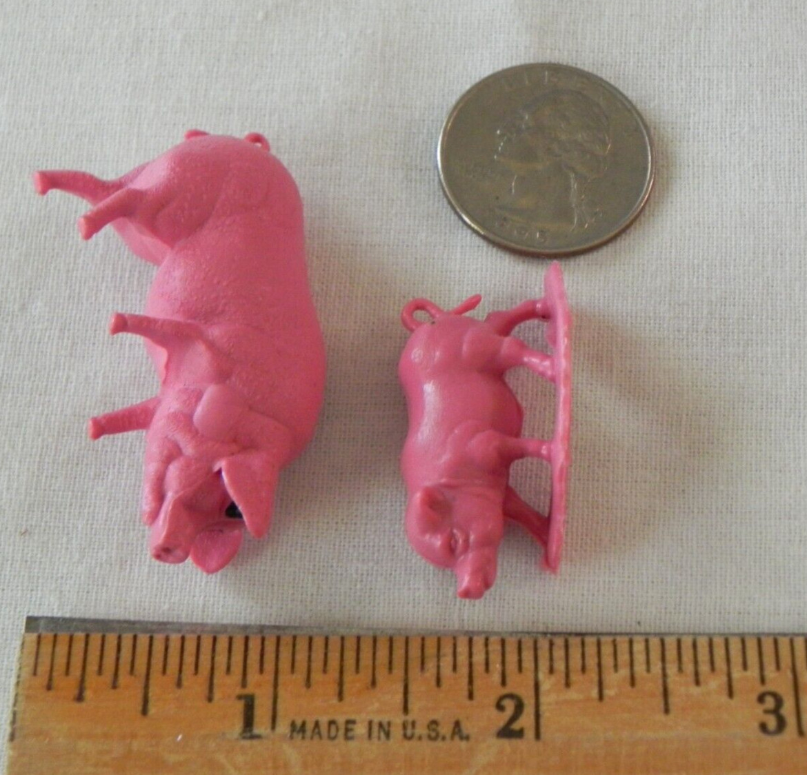 Set 4 Pink Plastic pigs toy farm animals Hog piglets unknown vintage Hong Kong
