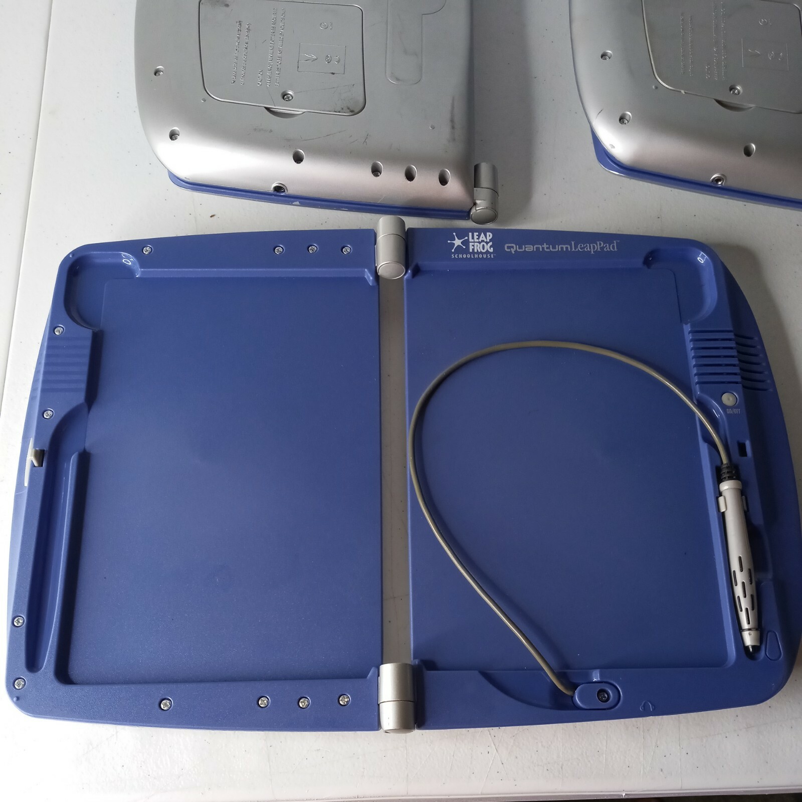 3 Quantum Leap Pad Frog With 3 Headphones 1 Charger For Parts or Repair Leapfrog