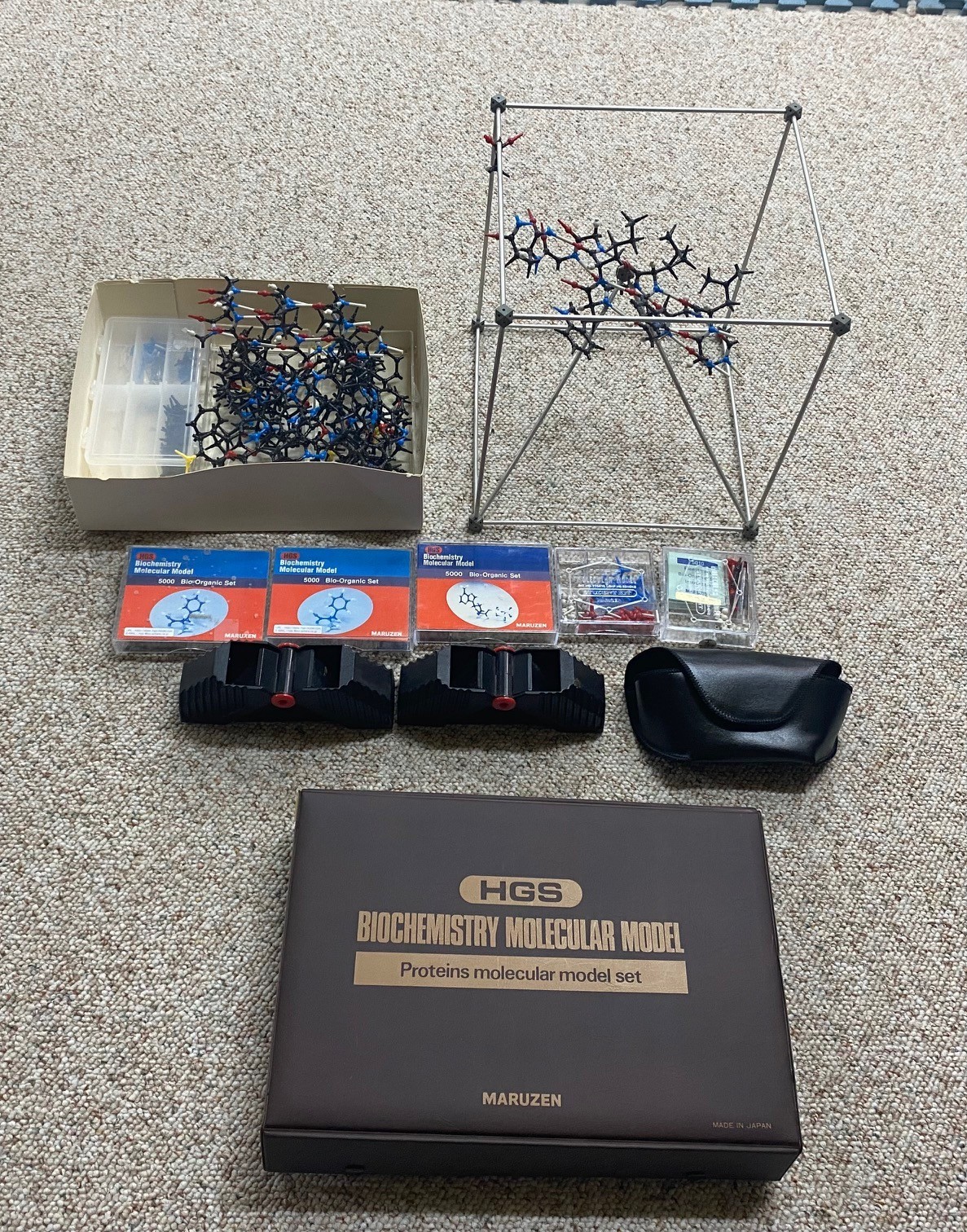 Six HGS Biochemistry Kits Plus 3 Stereo Viewers/Glasses – Maruzen