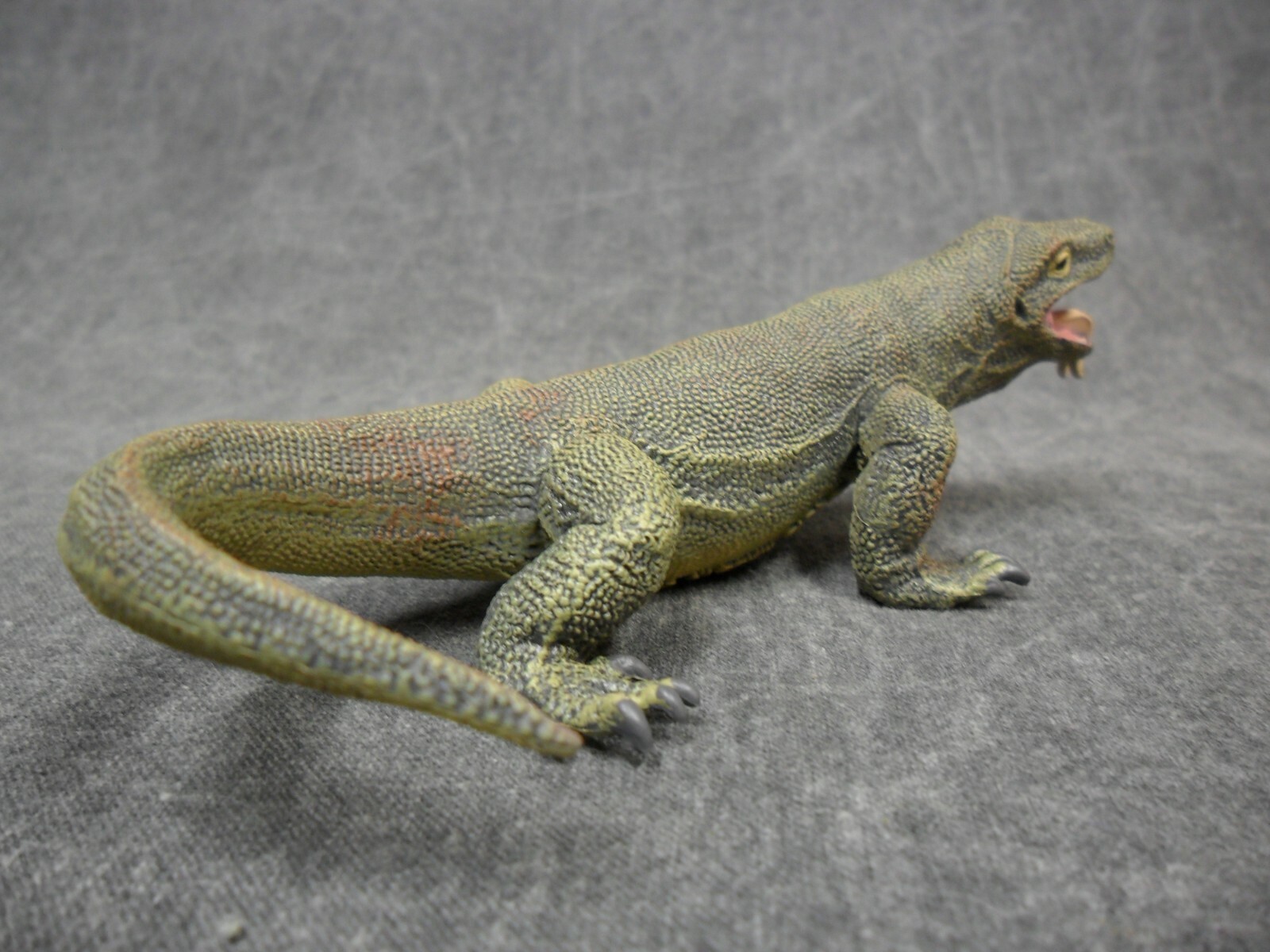 CollectA NEW * Komodo Dragon * 88900 Wildlife Lizard Model Toy Figurine