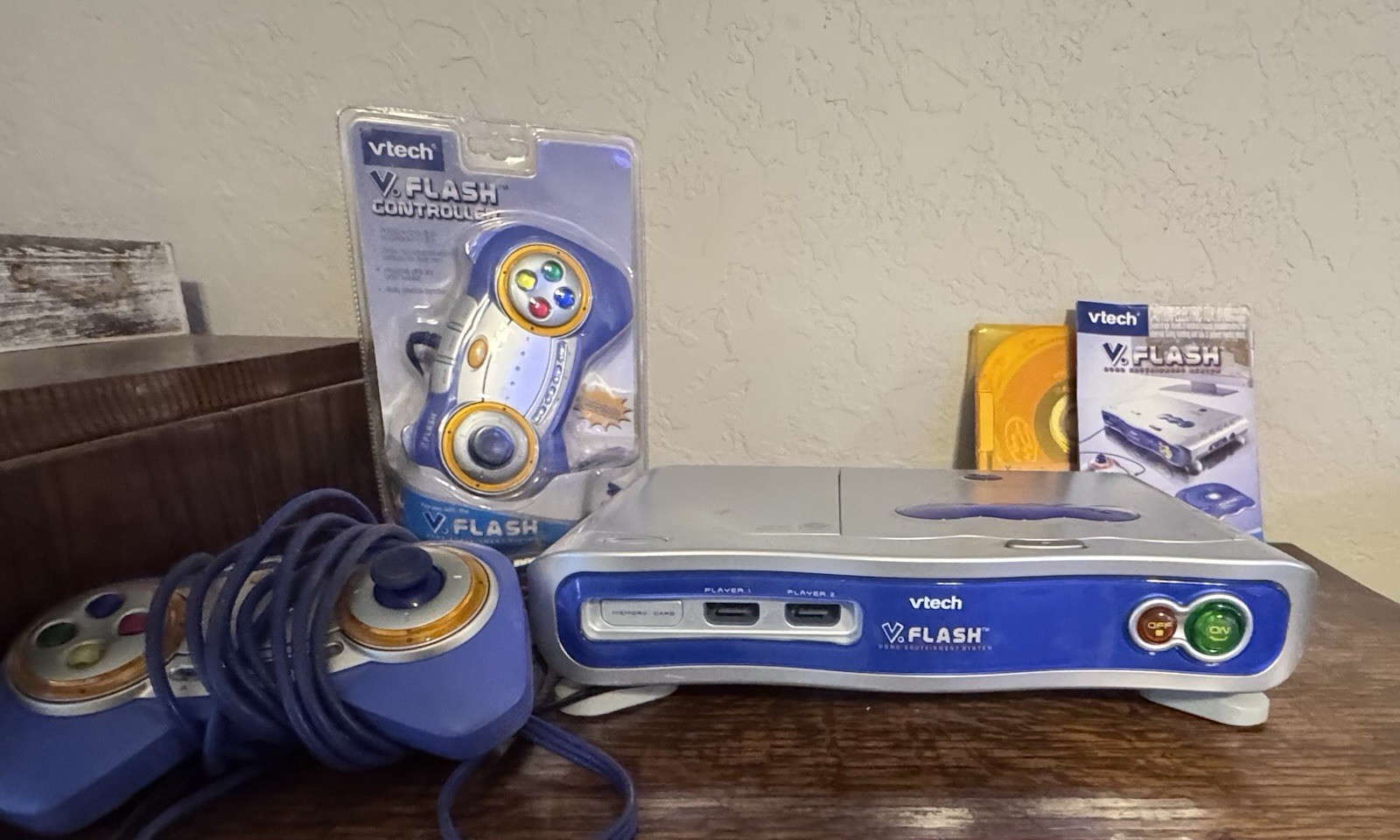 VTech V.Flash Home Edutainment System With 2 Games, manuals , Tested Works!
