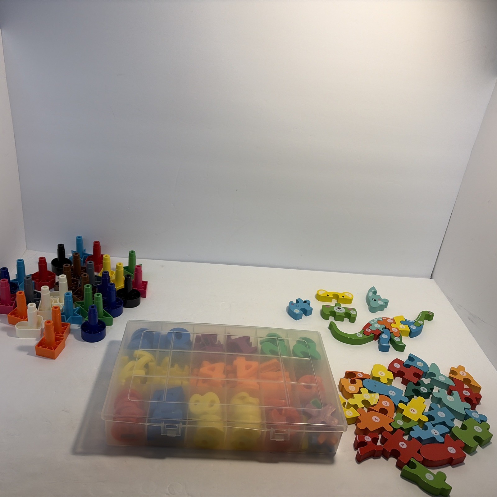 Children’s learning toys lot Magnetic Numbers ,Animal Numbers & stackable shapes