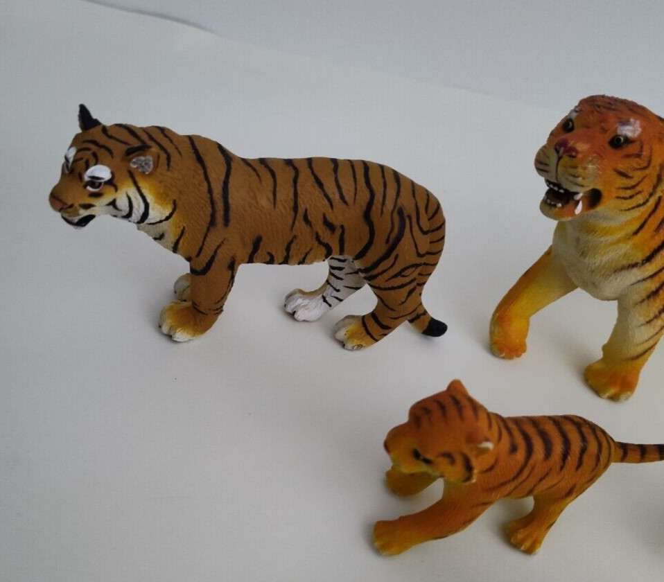 1990s Animals Lot of 11 Elephants Bears Tigers Donkey Pig Cheetah Leopard AAA