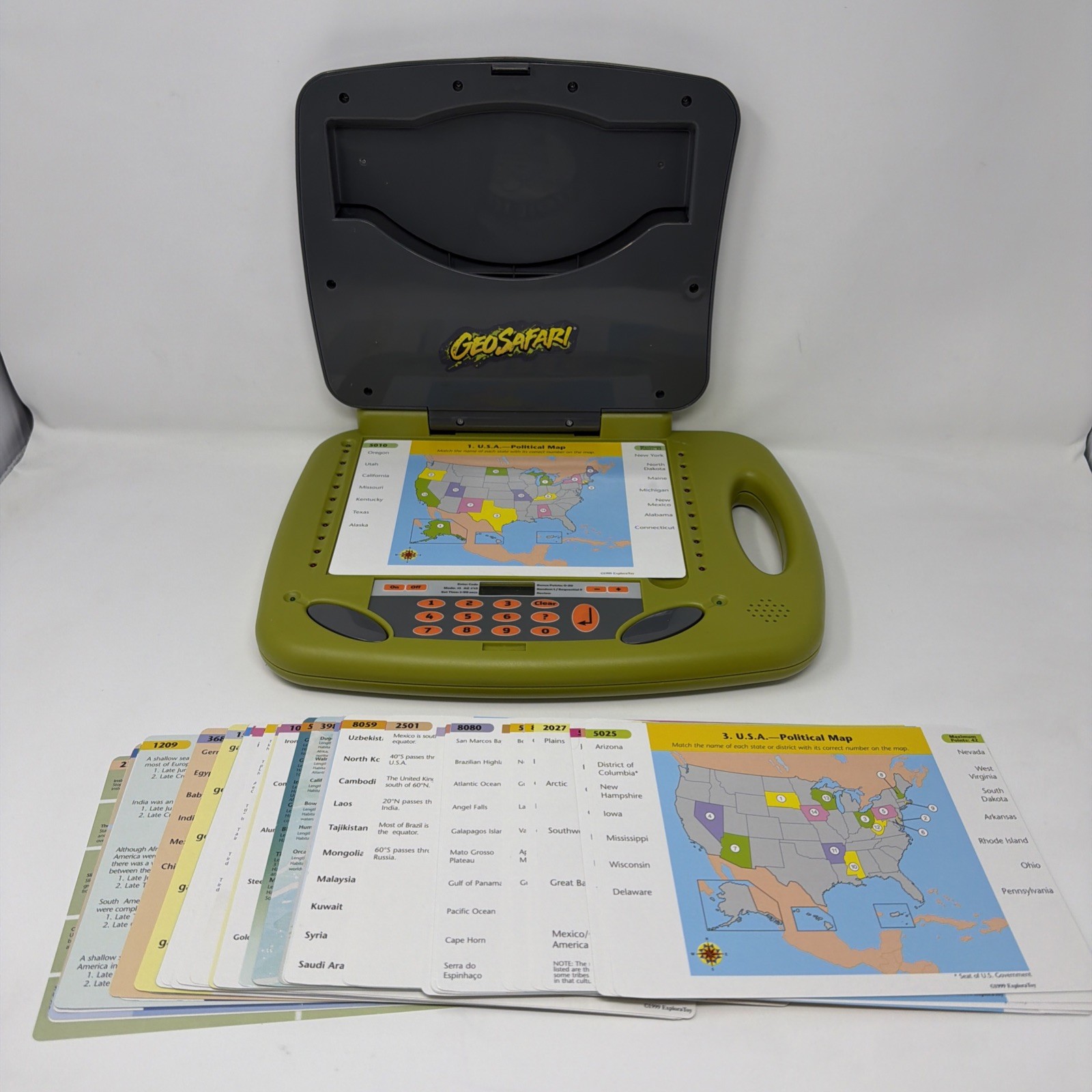 GeoSafari Laptop Educational System, 124 activities; 62 dbl sided cards, EI-8540