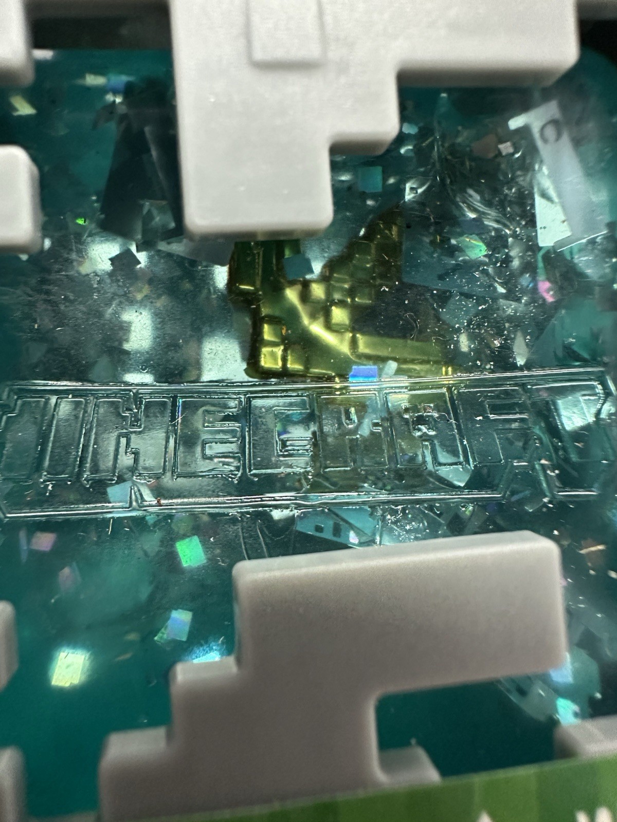 Minecraft Jelly Cube- Chase 1/48 W/GOLD Pickaxe – Viral Solid Squish NEW -TEAL