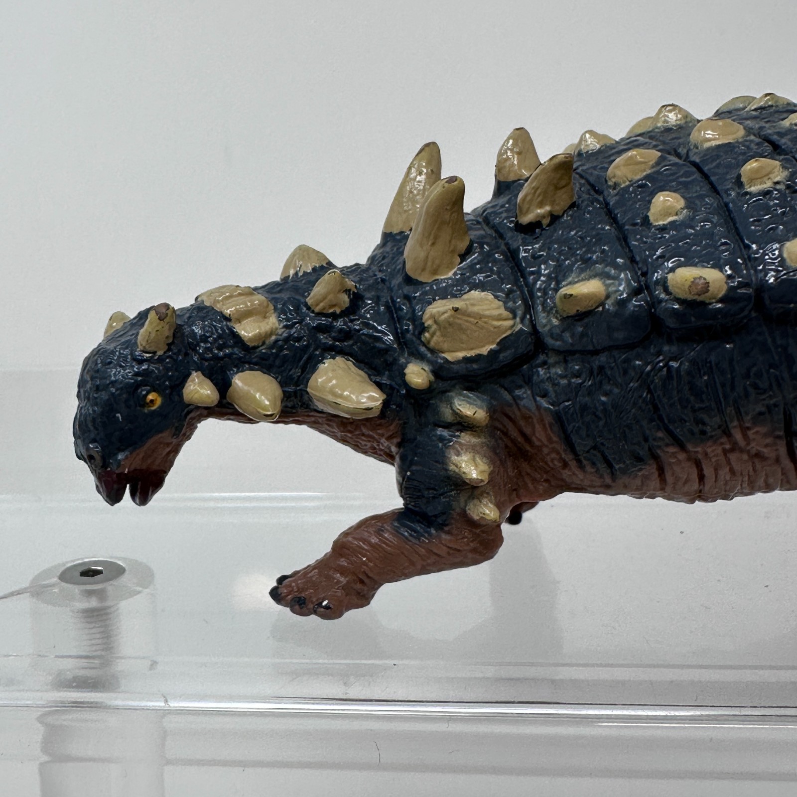 Terra Battat Euoplocephalus Tutus Figure Gray Prehistoric Dinosaur Figurine 6.5″