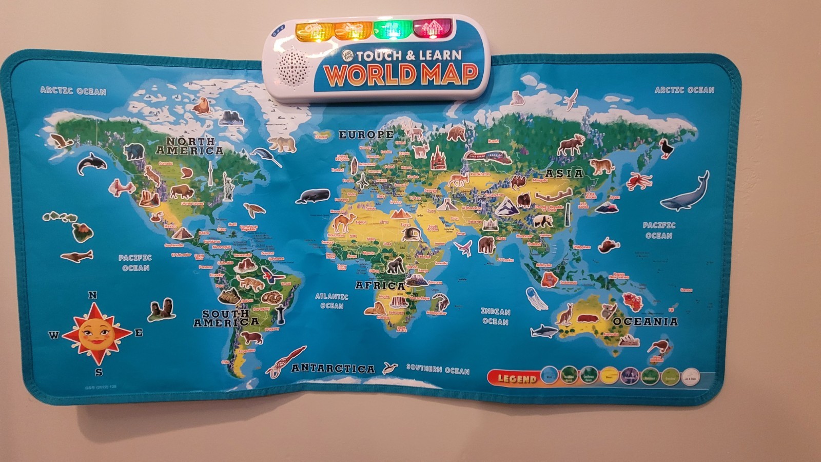 Leap Frog Interactive World Map Touch and Learn Slightly Used