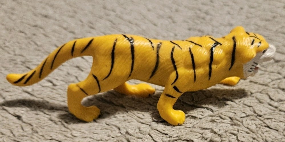Tiger Figure 2.5 Inches Long