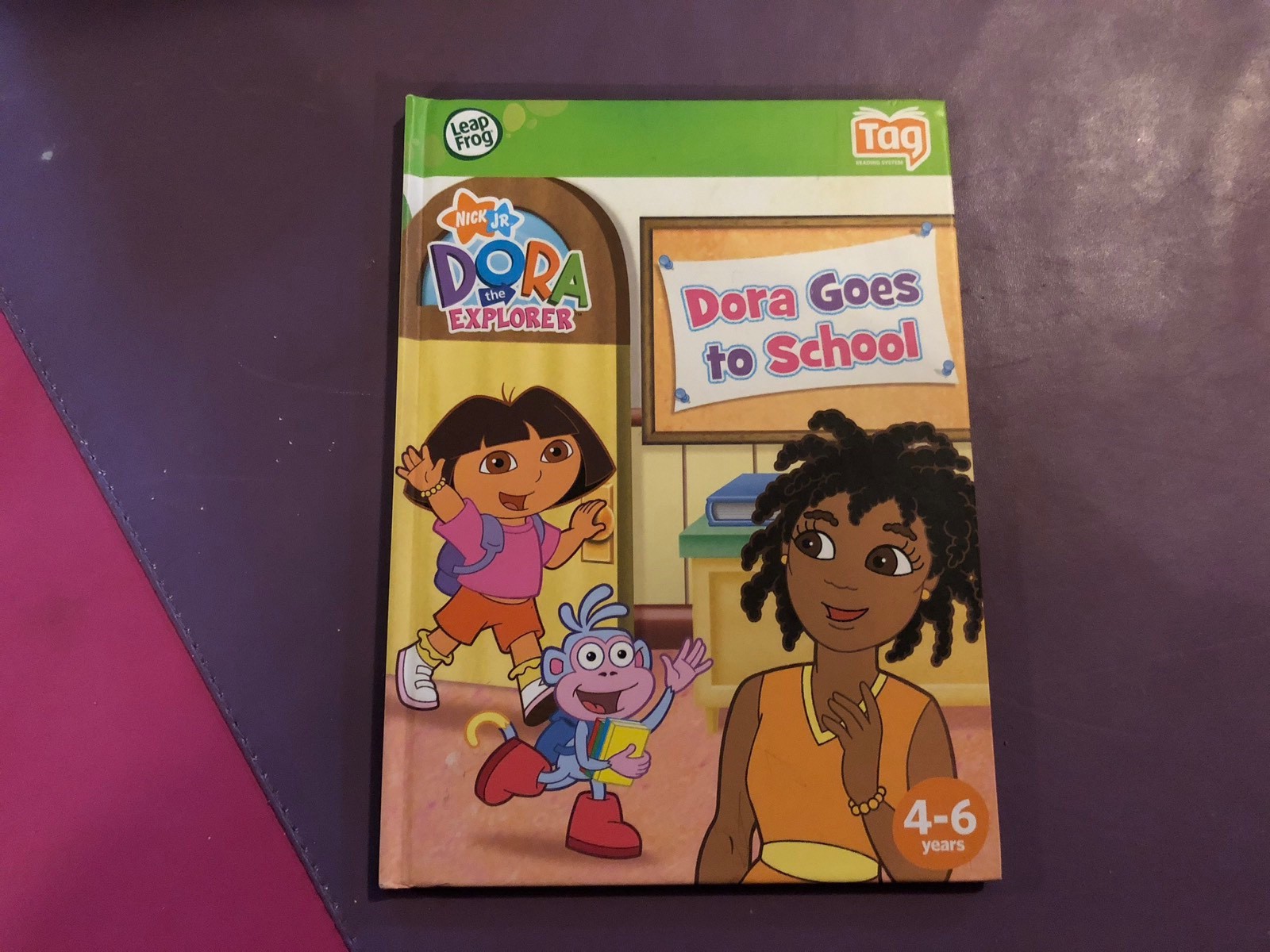 LeapFrog Tag Pen LeapReader book — DORA THE EXPLORER: DORA GOES TO SCHOOL