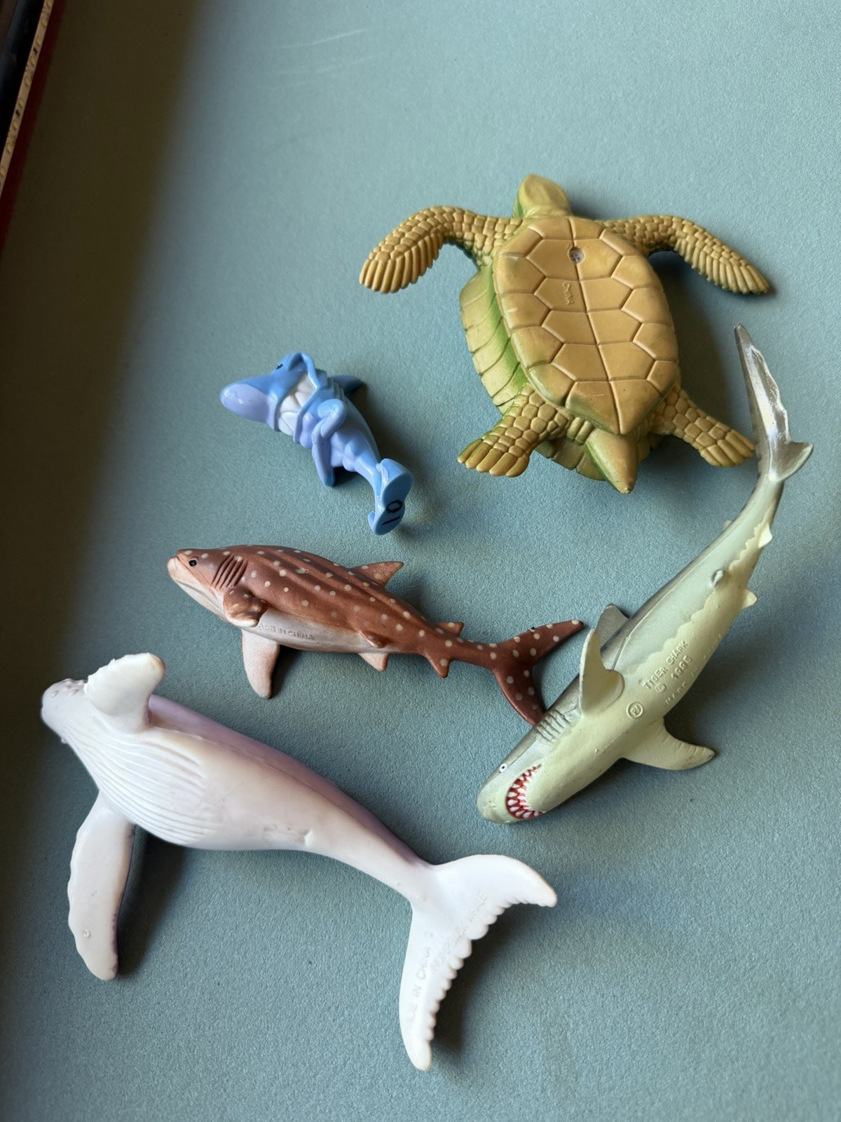 Lot Of 5 Ocean Figure – 1995 Tiger Shark + Turtle + Humpback Whale Sea Toys