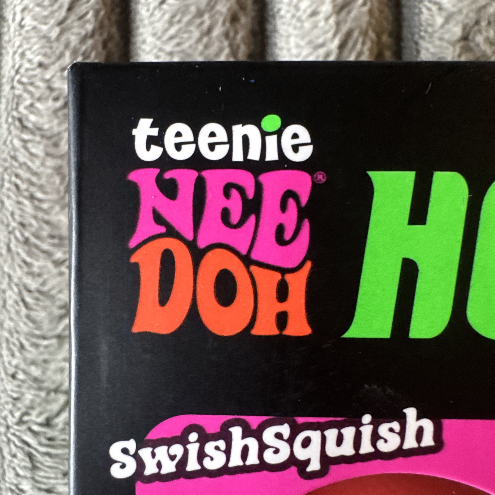 Brand New Teenie NeeDoh Hot Shots Assorted Ball Squish Toys 4 Pieces, Ships FAST