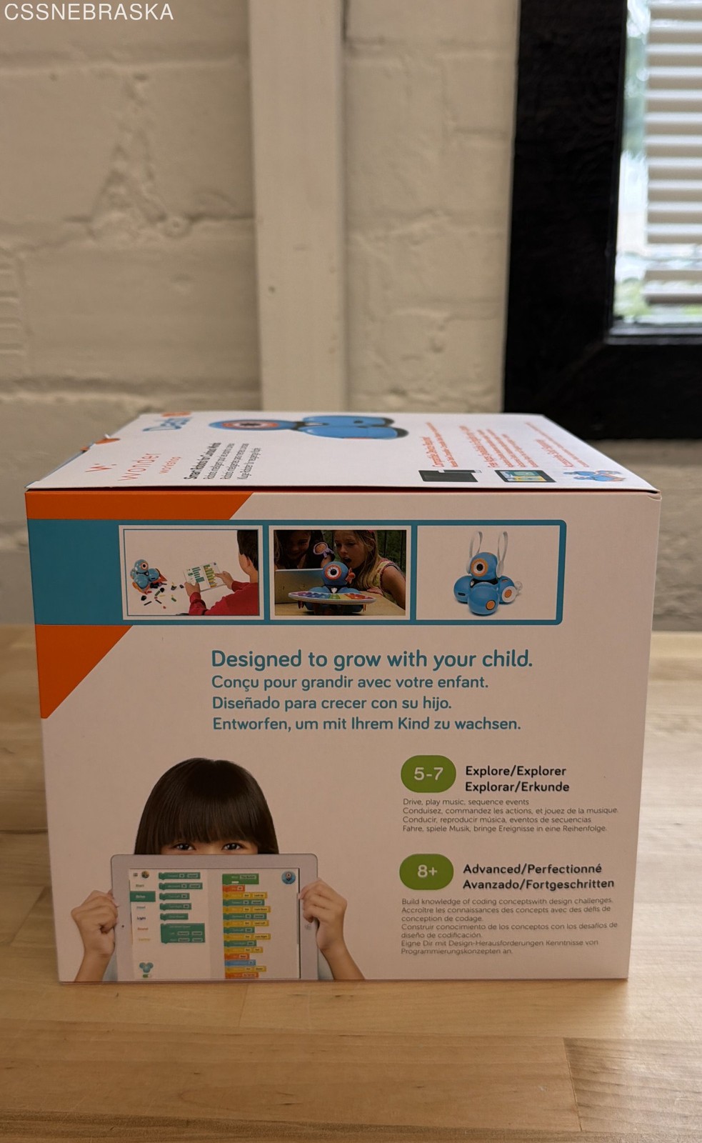 Wonder Workshop Dash Educational Coding Robot Model DA01 2016 New