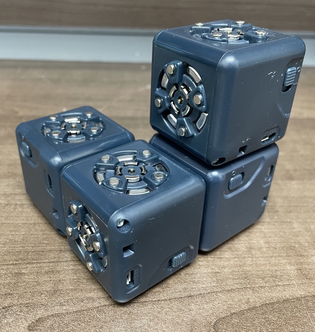 Cubelets Battery Cube Lot of 4