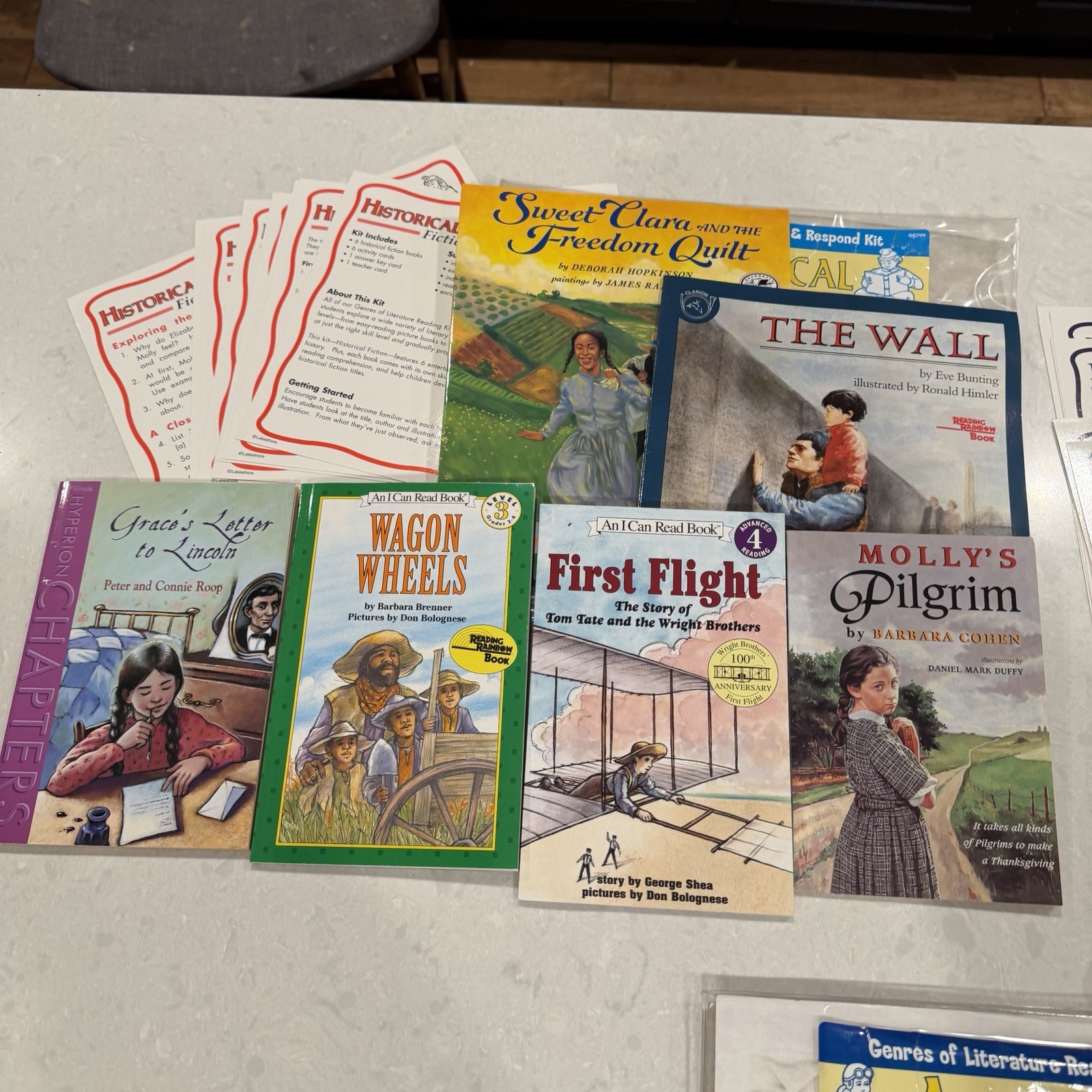 Lakeshore Nonfiction Emergent Readers Box of 20 8-pg books New Sealed Homeschool