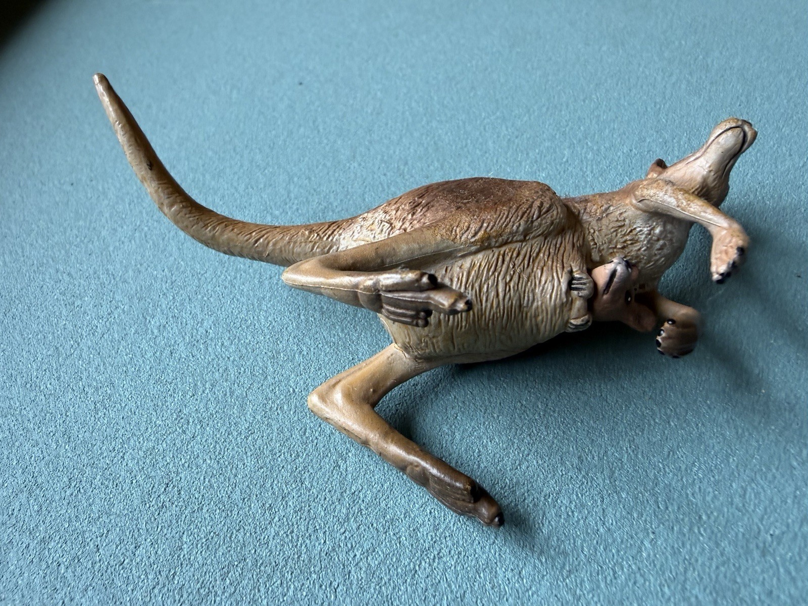 PAPO Kangaroo Female Mom + Baby Joey Wild Animal Kingdom 2003 Toy Figure Retired