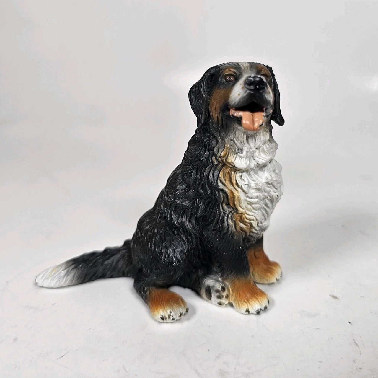 Schleich Bernese Mountain Dog Figure Pet Animal Sitting Puppy 2.75″ 1996 Vintage