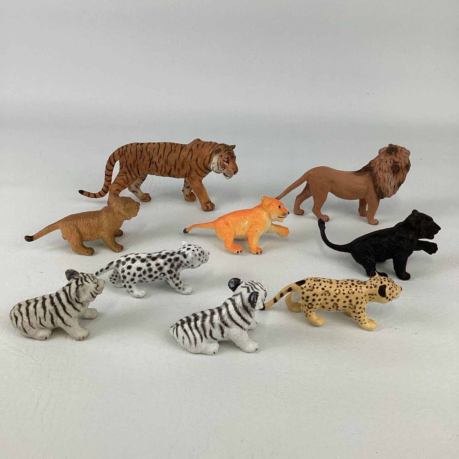 Jungle Cats Animal Figure Bundle Snow Leopard Cub Black Panther Lion Tiger Lot